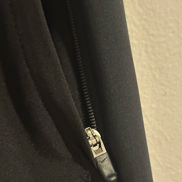 Men's Form Dri-FIT Standard-Fit Tapered-Leg Training Black Training Joggers - Picture 5 of 9